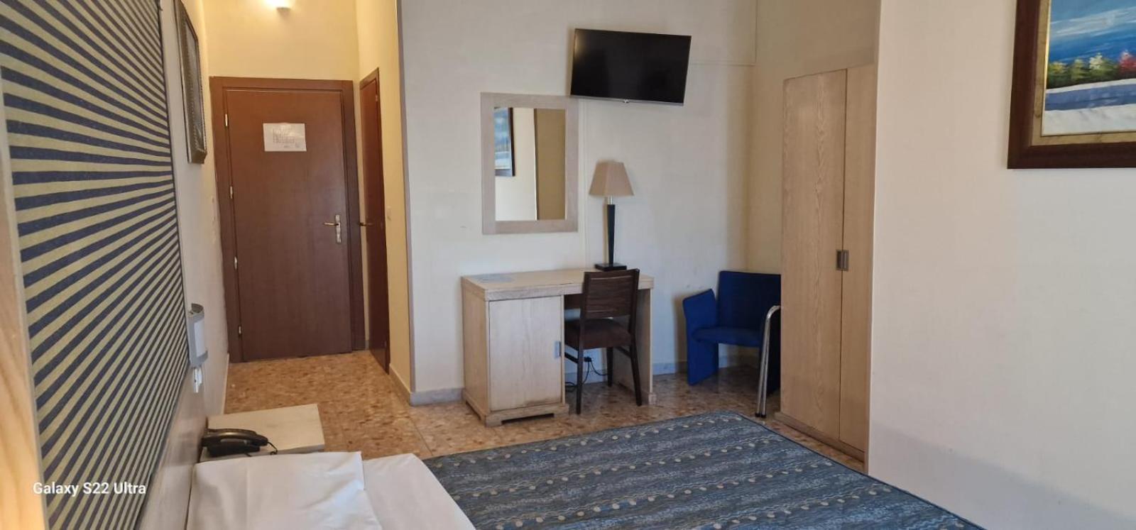 Hotel Chopin Fiumicino Esterno foto