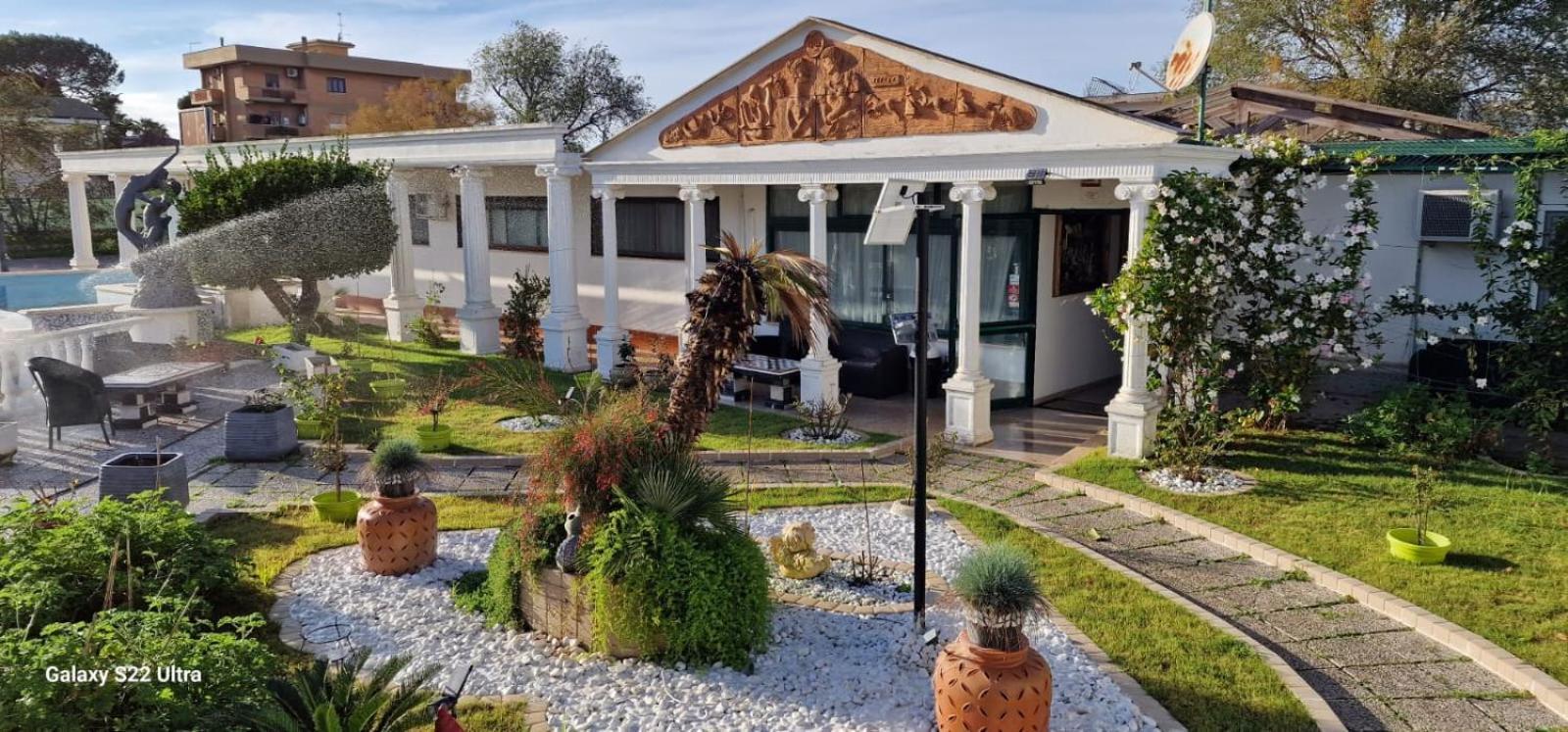 Hotel Chopin Fiumicino Esterno foto